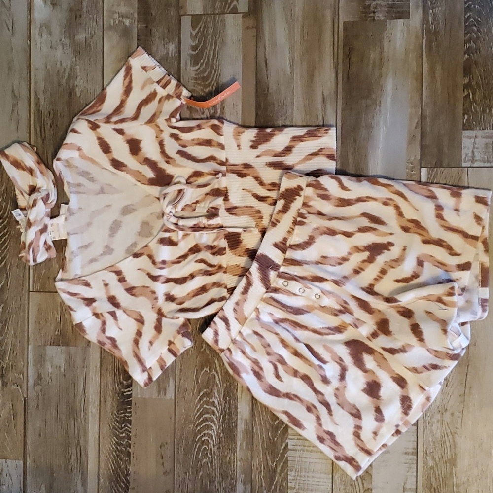 Super Soft Lounge Top with Headband
